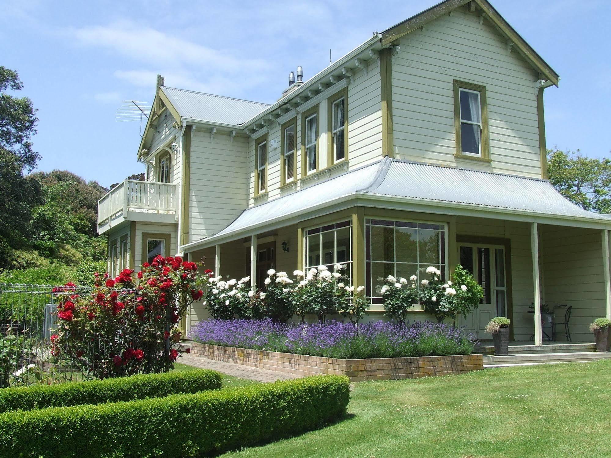 Tairoa Lodge & Cottage ฮาเวรา ภายนอก รูปภาพ